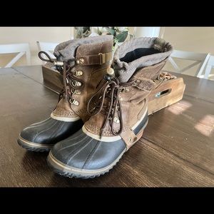 Sorel water proof boots